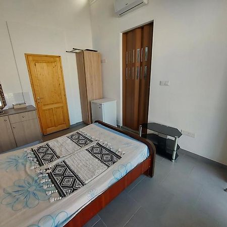 Anna Guesthouse 10 Min Walk From The Beach Larnaca Exterior photo