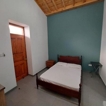 Anna Guesthouse 10 Min Walk From The Beach Larnaca Exterior photo